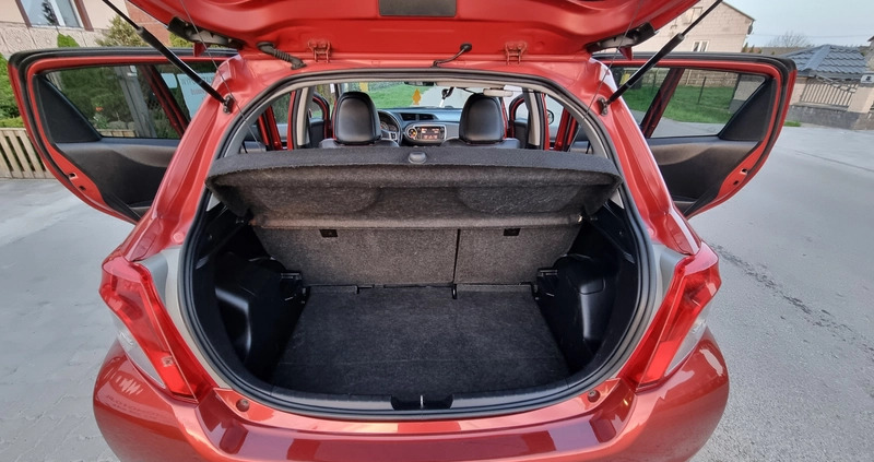 Toyota Yaris cena 30900 przebieg: 148000, rok produkcji 2011 z Sławno małe 466